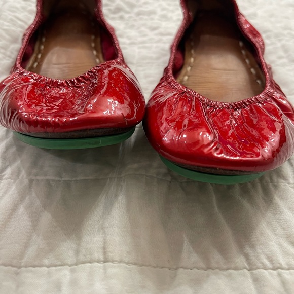RARE Limited Edition Red Diamond Patent Tieks - Size 8 - Picture 3 of 9